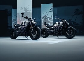 Triumph verneigt sich vor Evel Knievel