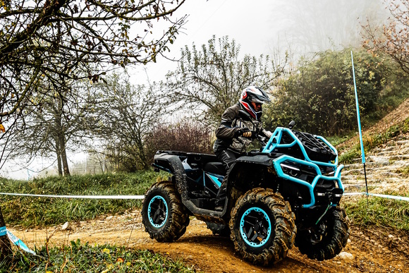 Fahrbericht: CFMoto ATVs und UT - Lässig über Stock und Stein 