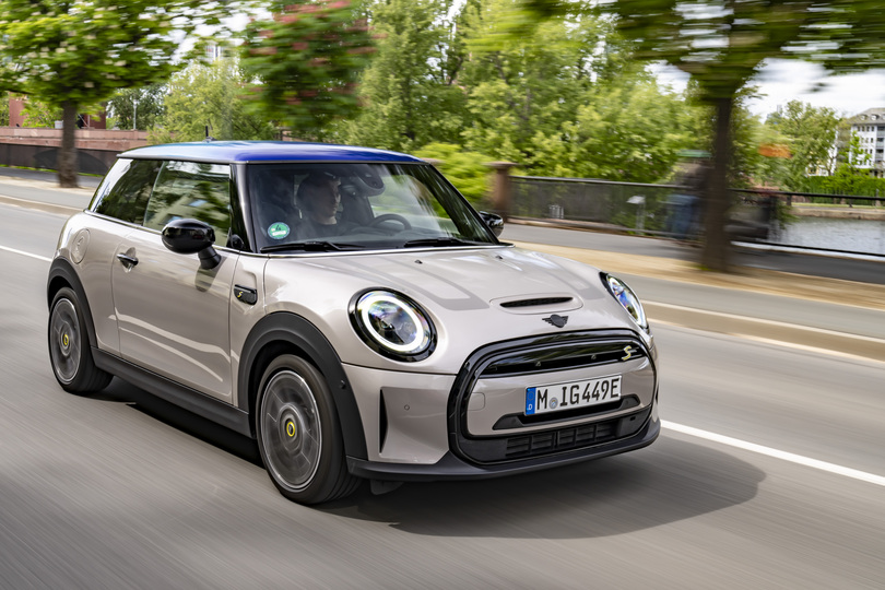 Ab April in Bayern  - Frei Parken für E-Autos 