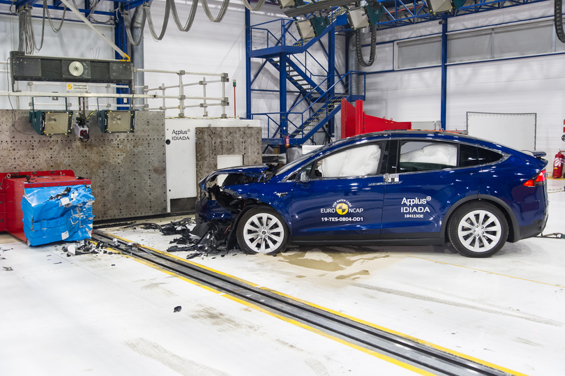 Brandsicherheit von Elektroautos  - Fakten und Mythen 