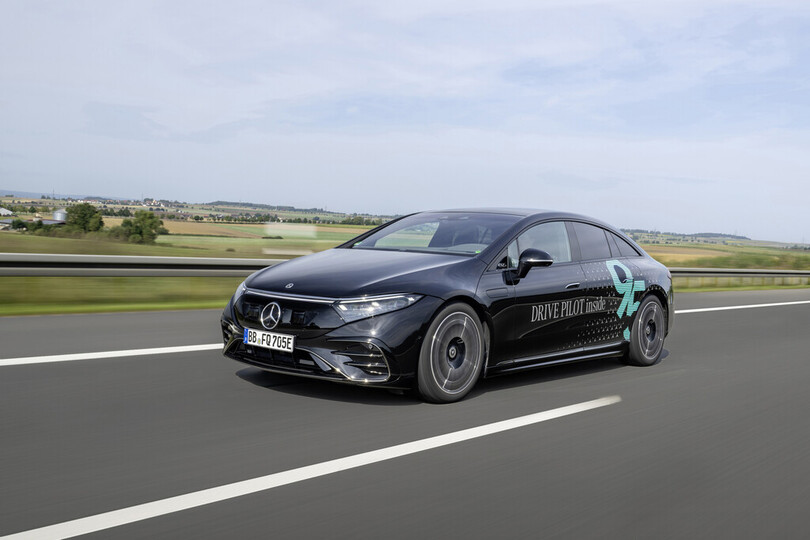 Mercedes-Benz darf jetzt mit bis zu 95 km/h automatisiert fahren