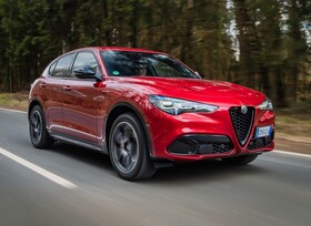 Alfa Romeo schiebt sich einen Platz nach vorn