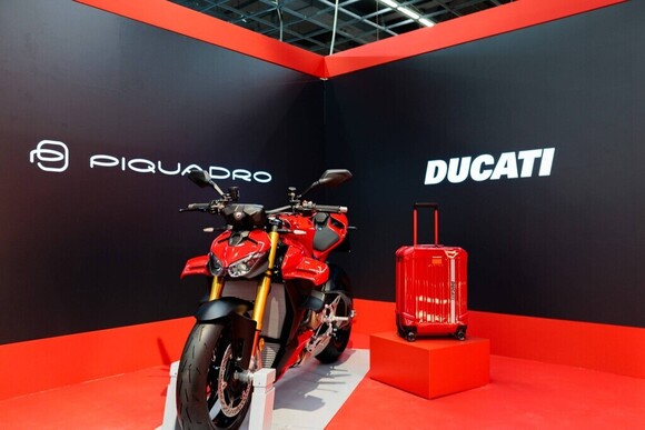 Ducati und Piquadro stellen gemeinsame Kollektion vor