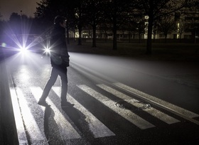Gefährliche Warnwesten - Reflex-Streifen irritieren Notbremssysteme