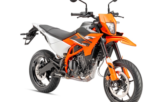 KTM SMC R 125 und 390 - Sportliche Single im Doppelpack