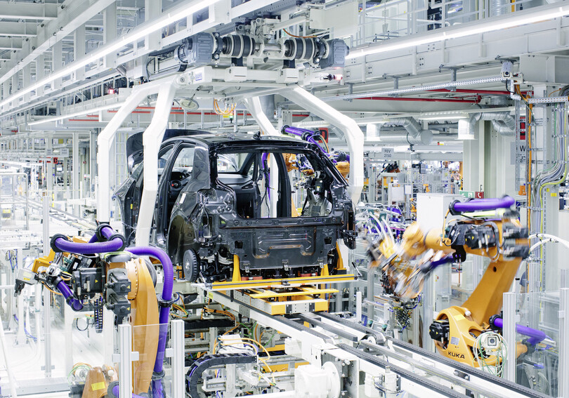 E-Autos in Deutschland  - Produktion und Nachfrage steigen kräftig 