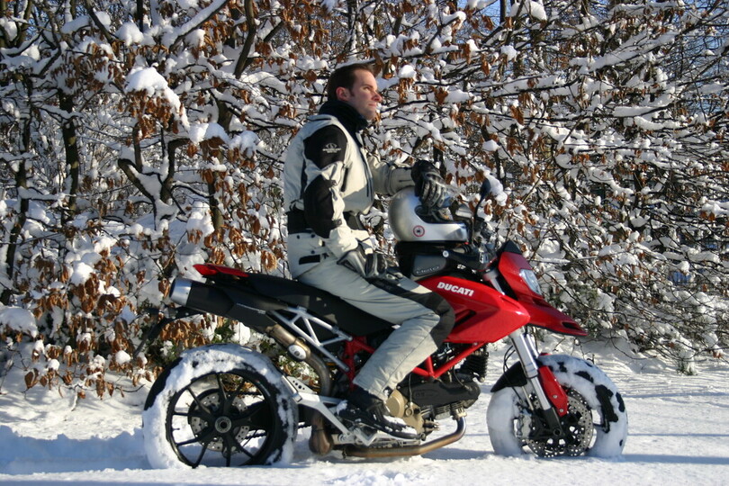 Wir haben da mal eine Frage (1): Winterreifenpflicht für Motorräder?