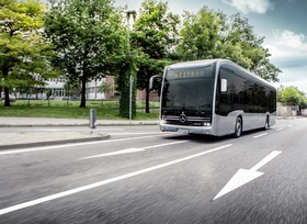 Busfahrermangel in Deutschland - Einfachere Ausbildung 