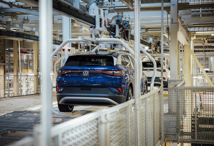 Pkw-Markt im Februar: Weiter im Minus  - Tesla stürzt ab 