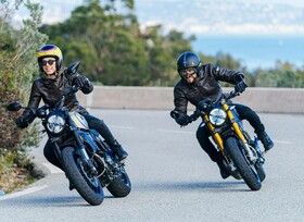 Fahren in der Gruppe: Hand hoch, Fuß runter