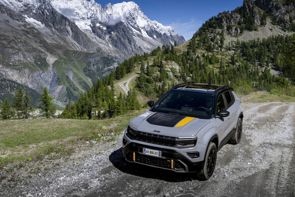 Produktion des Jeep Avenger 4xe gestartet