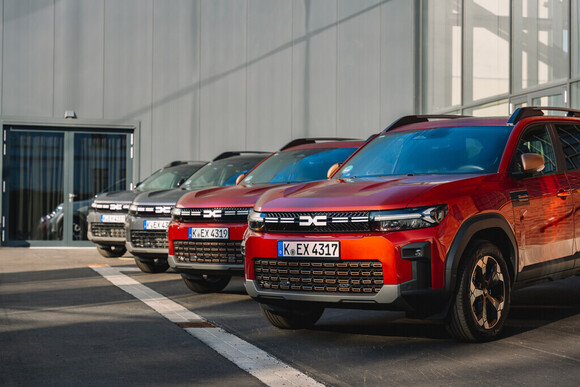 Dacia Bigster steht zur Probefahrt bereit