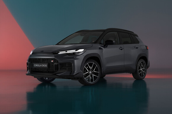 Toyota Corolla Cross rollt ins neue Modelljahr