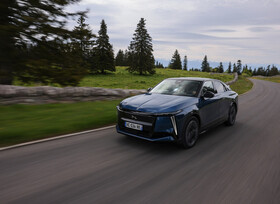 DS No. 8 AWD Long Range jetzt auch als Pallas