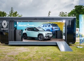 Renault 4 auf Roadshow