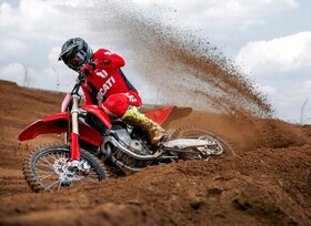 Die Ducati Desmo 450 MX ist im Handel