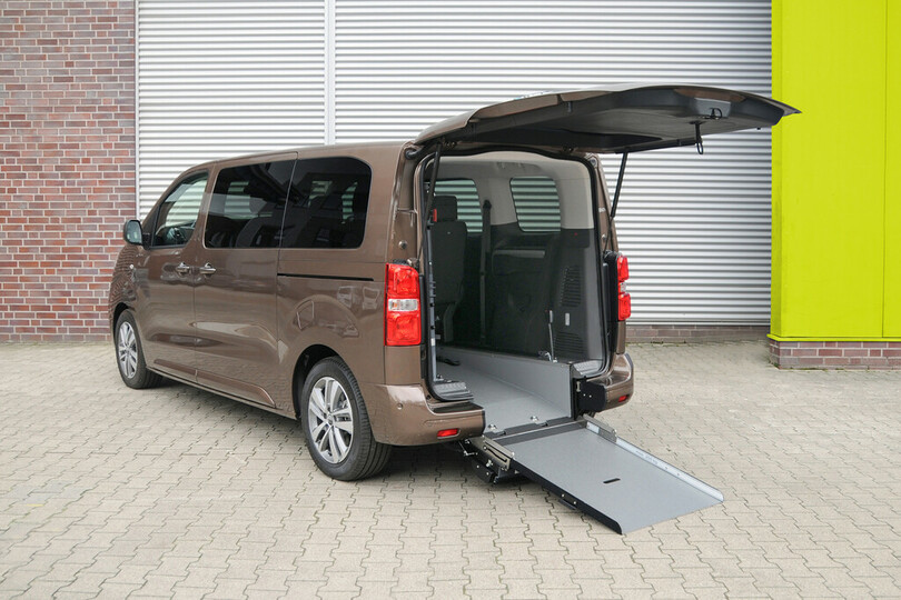 Opel Zafira-e Life als rollstuhlgerechter Elektro-Van